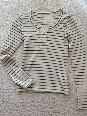 NWT Aerie Stripped Ribbed Top in Cream and Black